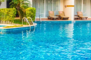 Piscinas de Vinil: Os prós e contras do uso de cloro na piscina e as alternativas atuais! soluções inovadoras que melhorar a experiência!